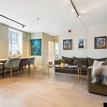 Sjarmerende Med Utsikt, Spa-bad Og Park Casa de Férias Bergen