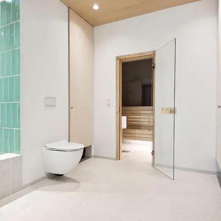 펜션 Sjarmerende Med Utsikt, Spa-bad Og Park *