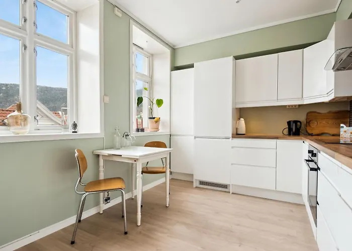 Sjarmerende Med Utsikt, Spa-bad Og Park * Bergen