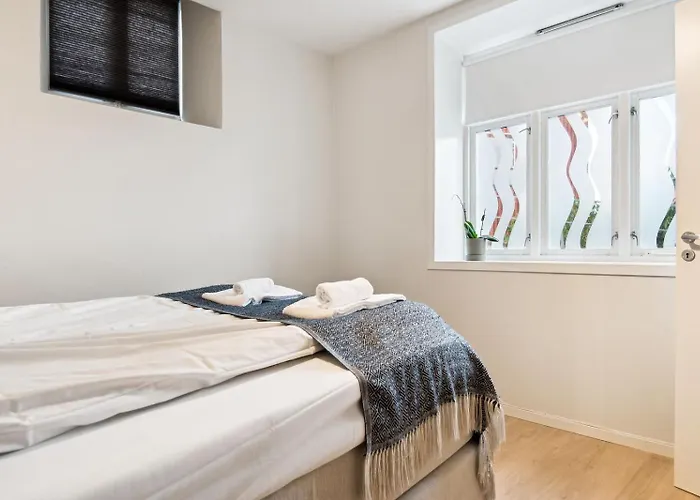 Semesterbostad Sjarmerende Med Utsikt, Spa-bad Og Park